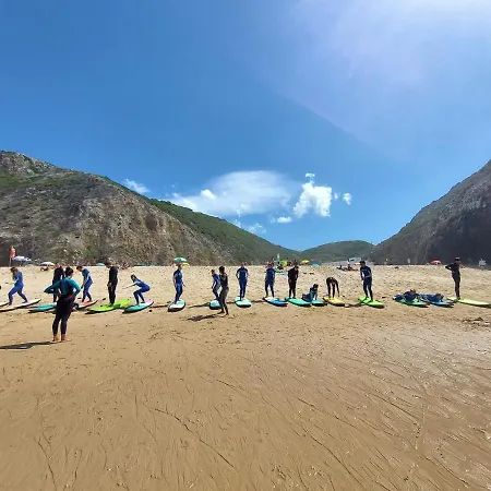 بيت شباب Moby Dick Cascais مالفيرا دا سيرا