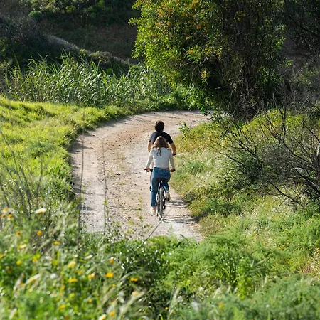 Moby Dick Cascais Хостел