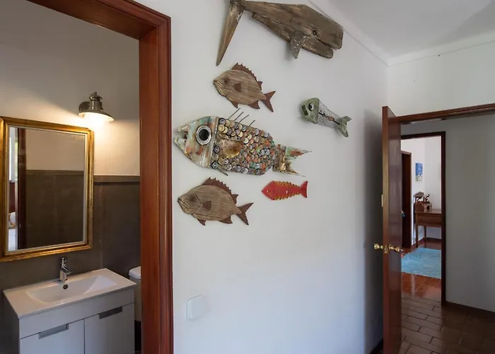 Moby Dick Cascais Hostel *